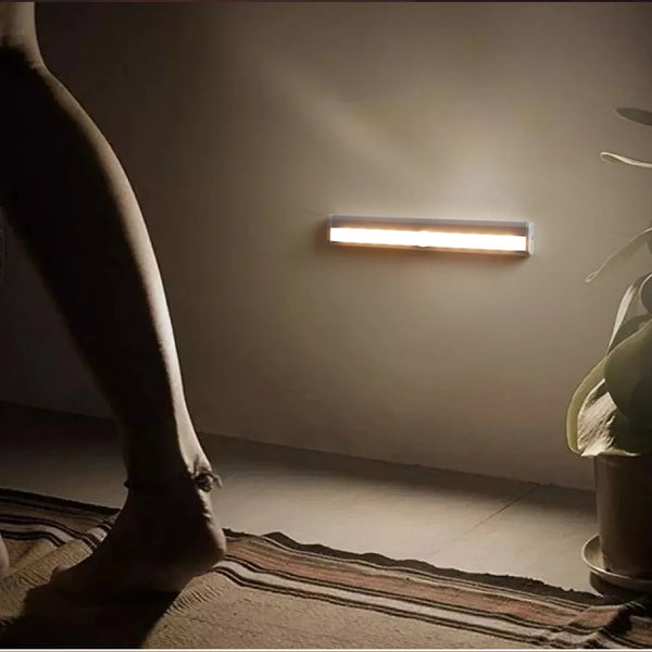 Wireless multipurpose LED with motion sensor