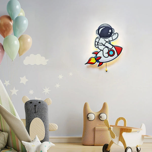Wireless wall lamp with creative astronaut bulbs