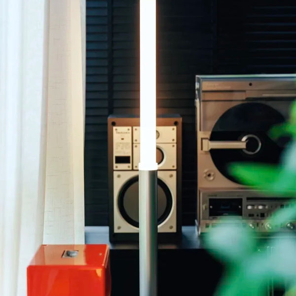 Nordic minimalist floor lamp, Italy, creative touch, vertical floor lamp