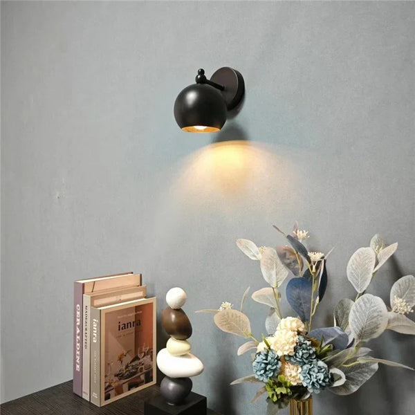 Nordic minimalist LED wall light