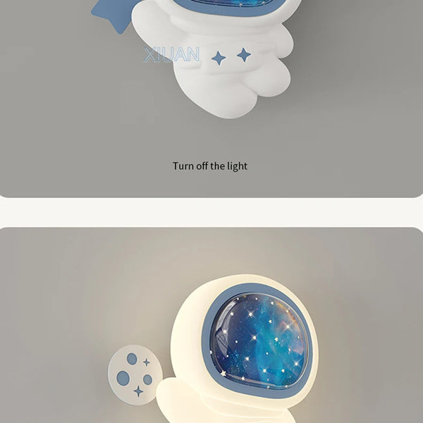 Cartoon astronaut wall lamp