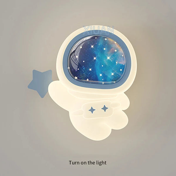 Cartoon astronaut wall lamp