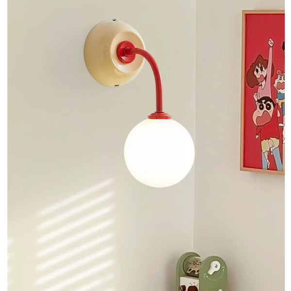 Modern Art Deco wall lamp