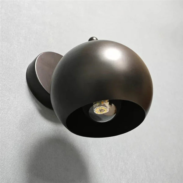 Nordic minimalist LED wall light