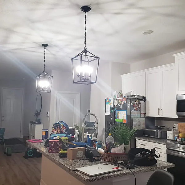 American retro minimalist pendant light with metal frame