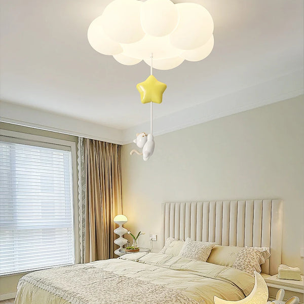 LED ceiling light with star and cloud pendant