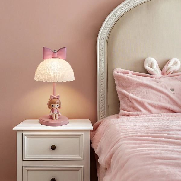 Bedside table lamps for princess bedroom