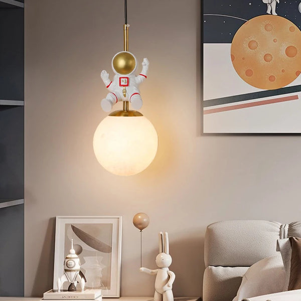 Creative astronaut pendant lights