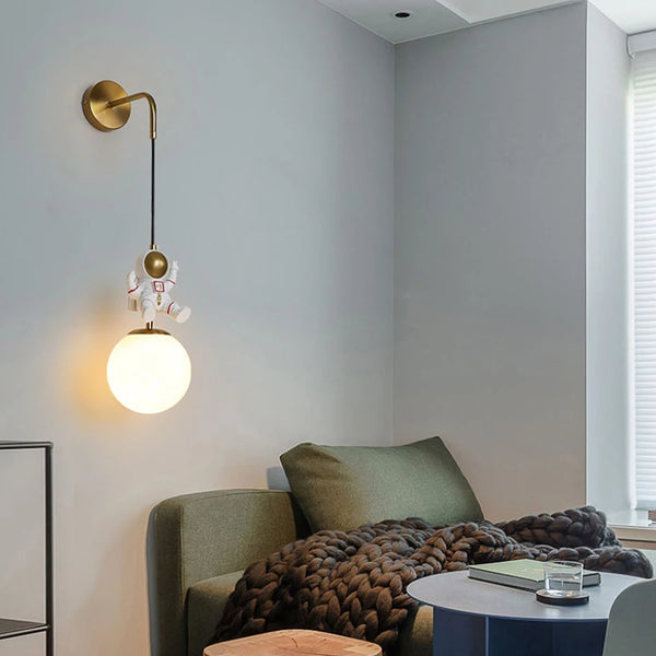 Creative astronaut pendant lights