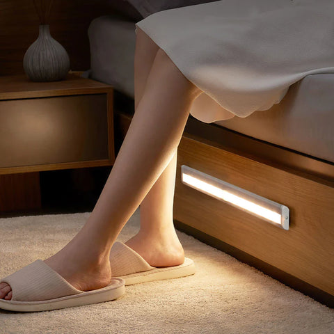 LIGHTING WITH SENSOR