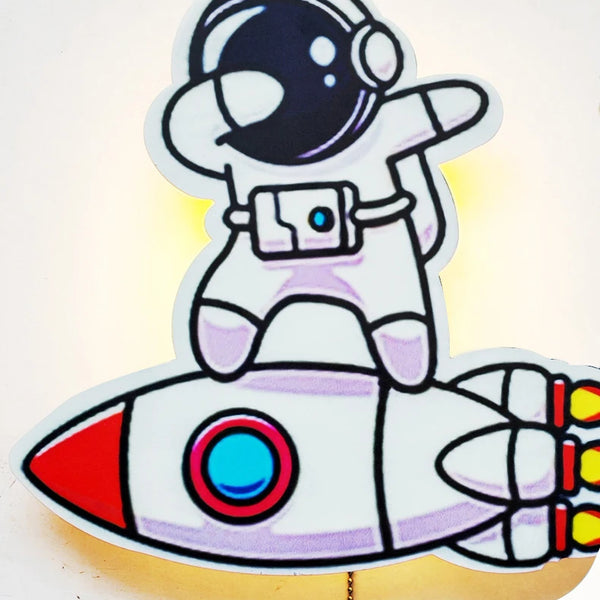 Wireless wall lamp with creative astronaut bulbs