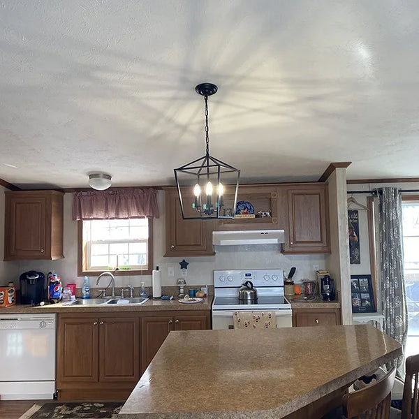 American retro minimalist pendant light with metal frame