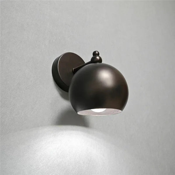 Nordic minimalist LED wall light