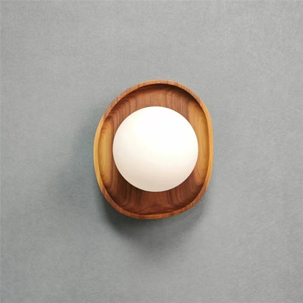 Modern and minimalist wall lamps