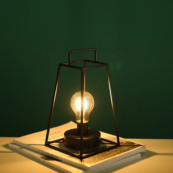 Retro Geometric Candle Holder, Black Iron Cage Table Lamp, Cordless, Battery Powered, Metal Crafts