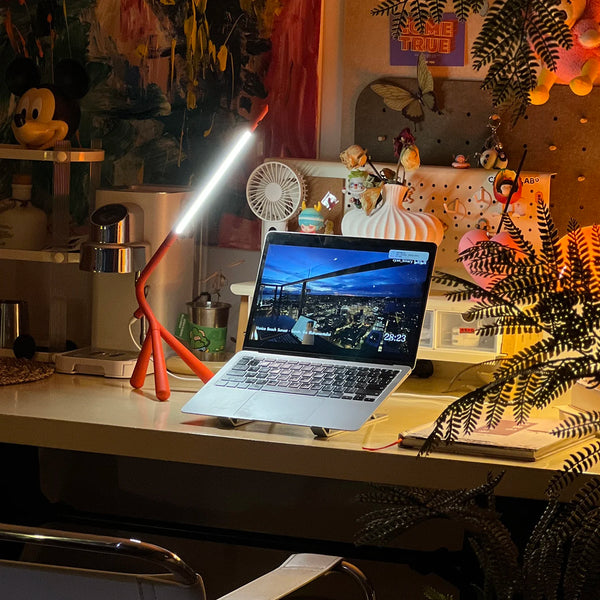 Minimalist LED table lamp with three legs