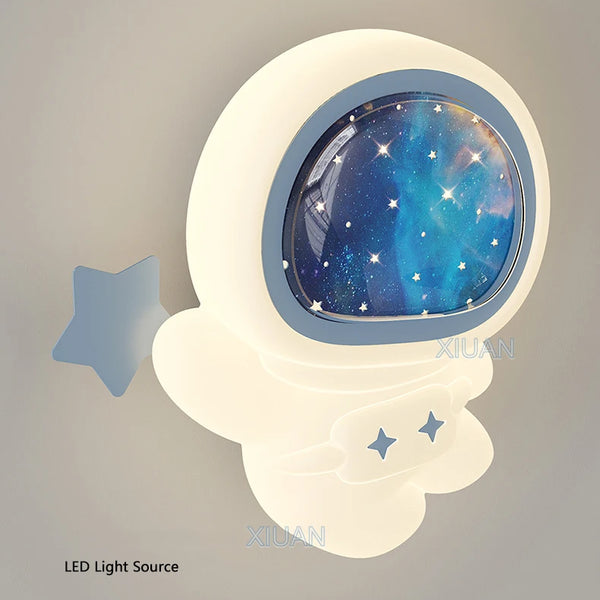 Cartoon astronaut wall lamp