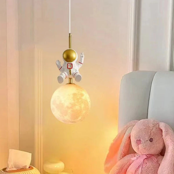 3D Moon Astronaut Pendant Light