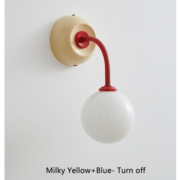 Modern Art Deco wall lamp