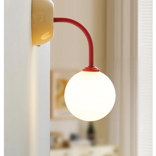 Modern Art Deco wall lamp