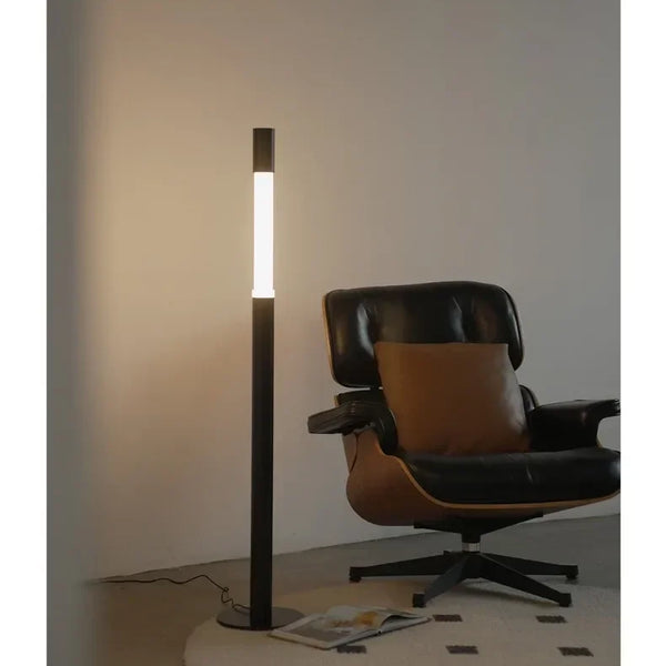 Nordic minimalist floor lamp, Italy, creative touch, vertical floor lamp