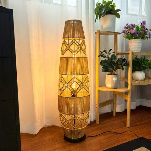 Rustic floor lamp in woven wicker in 3 colors