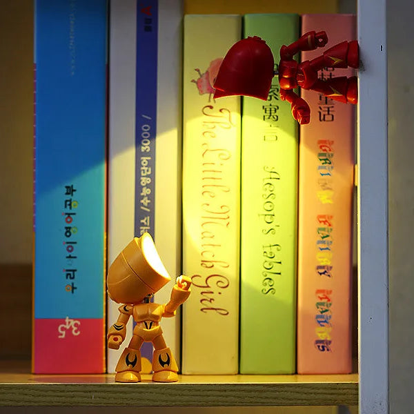 Cute Cartoon Mini Foldable Desk Lamp, Adjustable Angle, Dimmable, AAA Battery Powered, LED