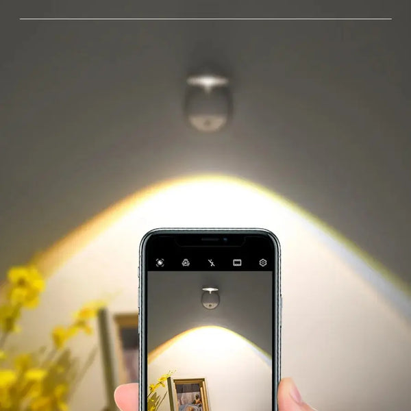 Wireless motion sensor night light