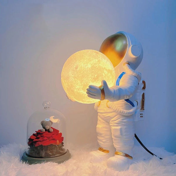 Astronaut desk lamps with rechargeable battery
