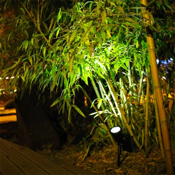 Outdoor LED Solar Spotlights – IP65 Waterproof Landscape Lights for Garden, Lawn, Pathway & Trees