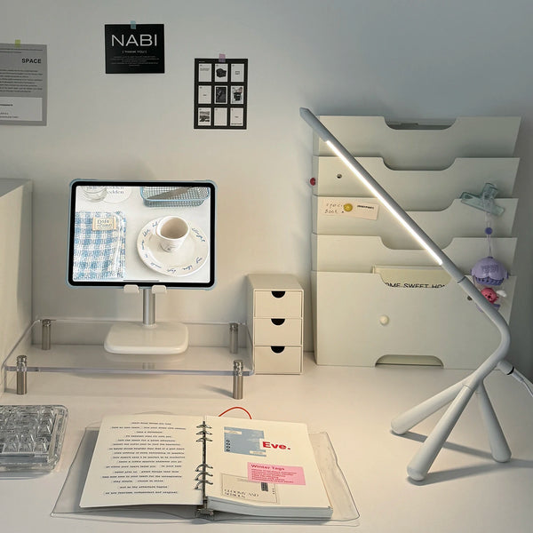 Minimalist LED table lamp with three legs