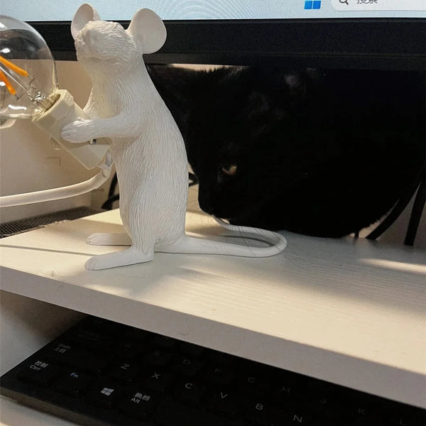 Modern resin LED table lamp with mouse animal