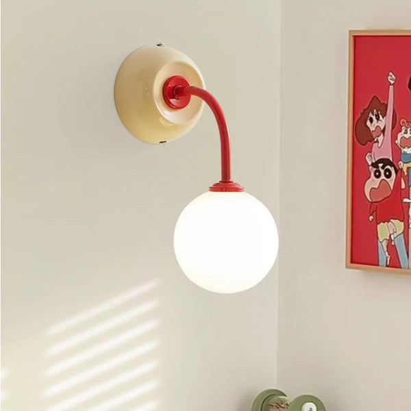 Modern Art Deco wall lamp