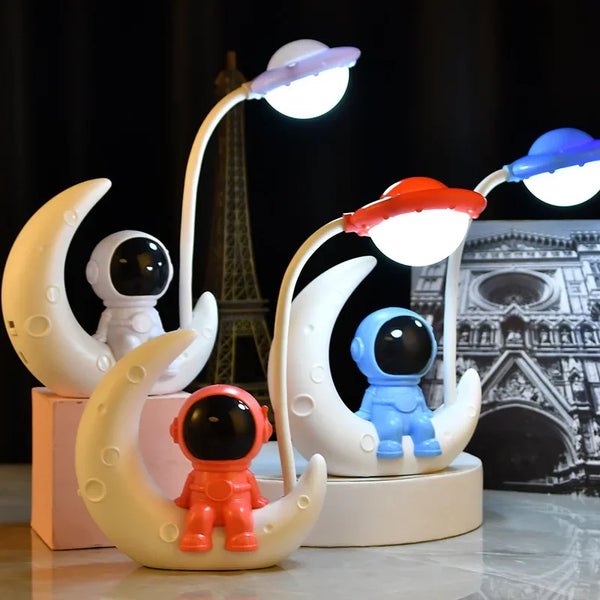Small LED lamp for lunar astronaut